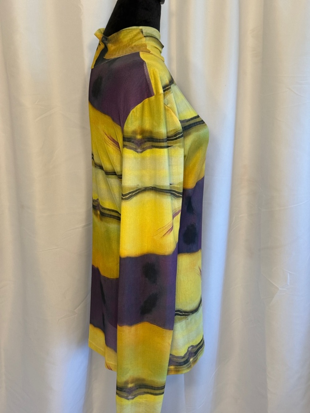 Abstract Colorblock Long-Sleeve Turtleneck Top - Yellow & Purple - Picture 2 of 4